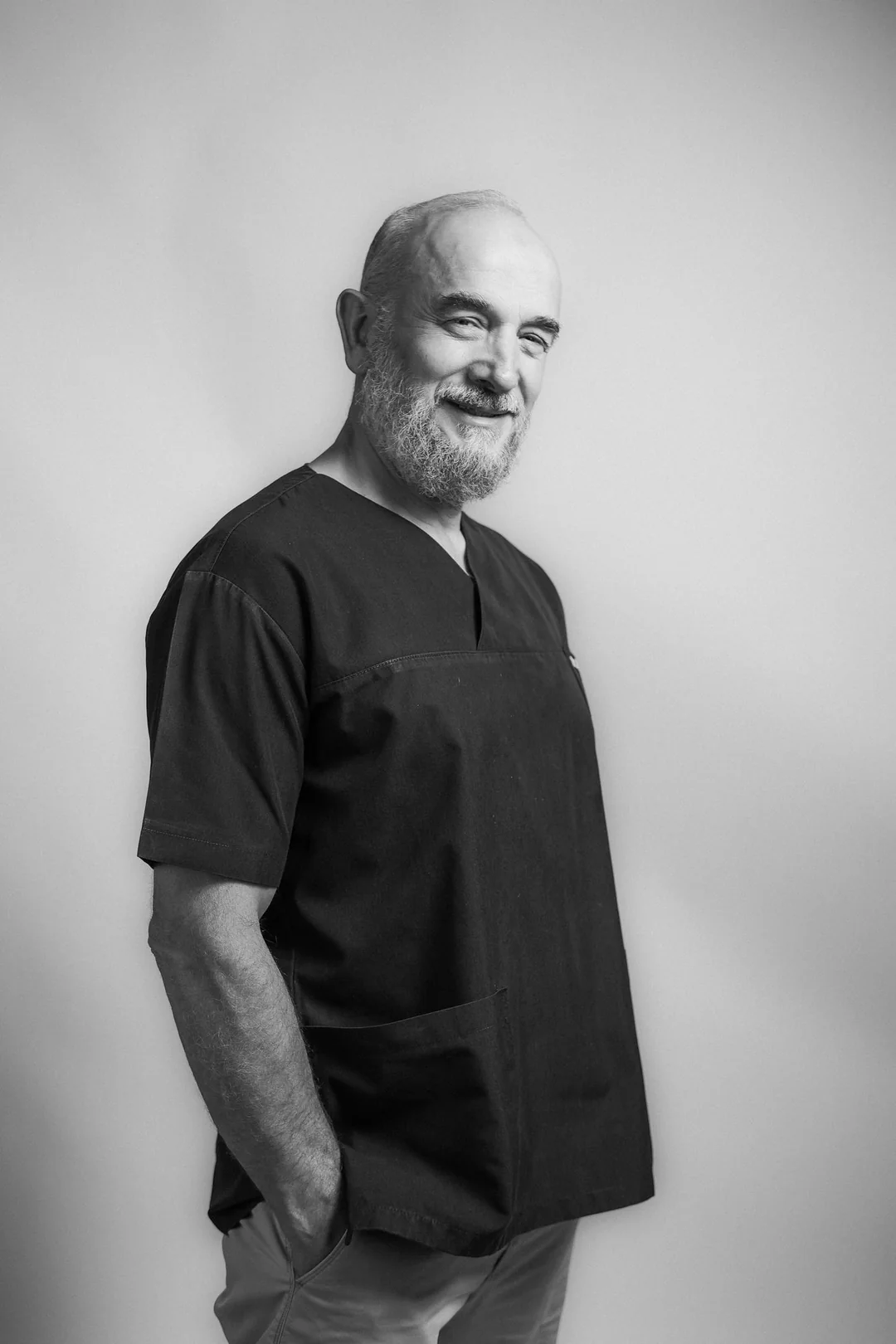 Dt. Hakan Kaval