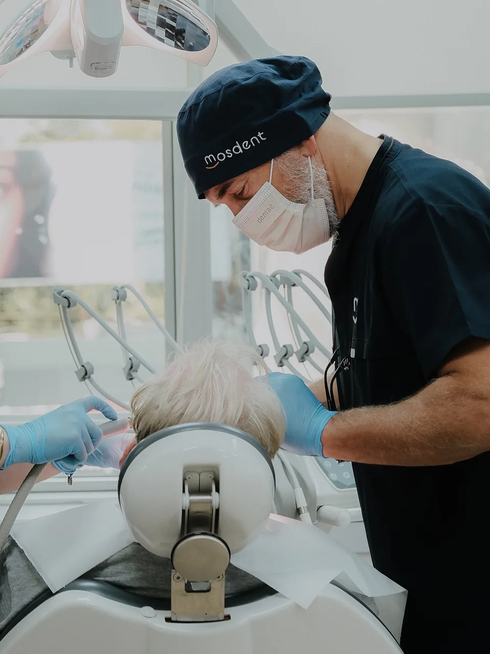 Dentist Hakan Kaval