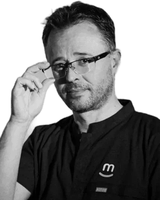 Specialist Dentist Anıl Çetin