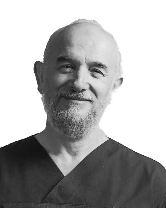 Dentist Hakan Kaval