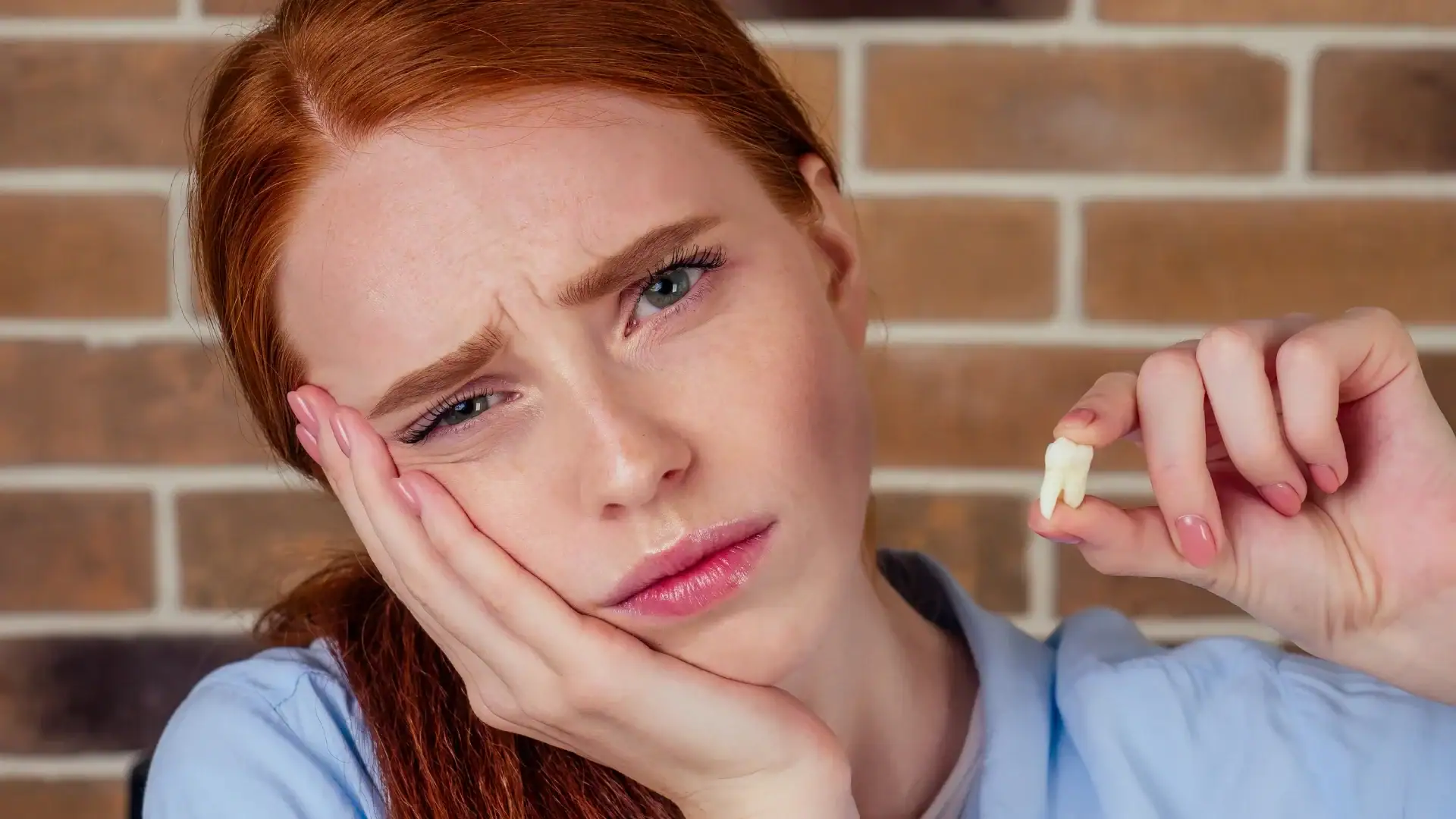 Wisdom Tooth Extraction: Differences Between Teenagers and Adults
