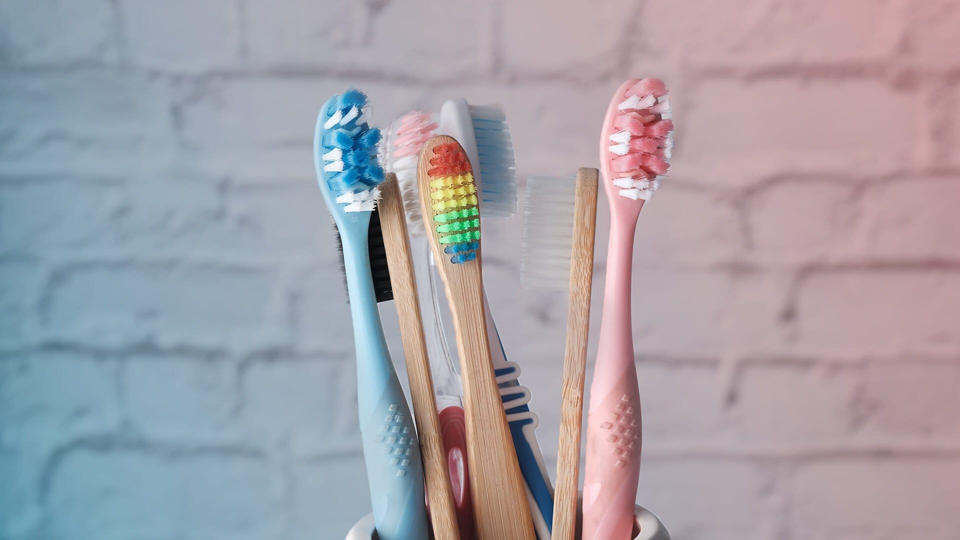 What Should We Pay Attention to in Choosing the Right Toothbrush?
